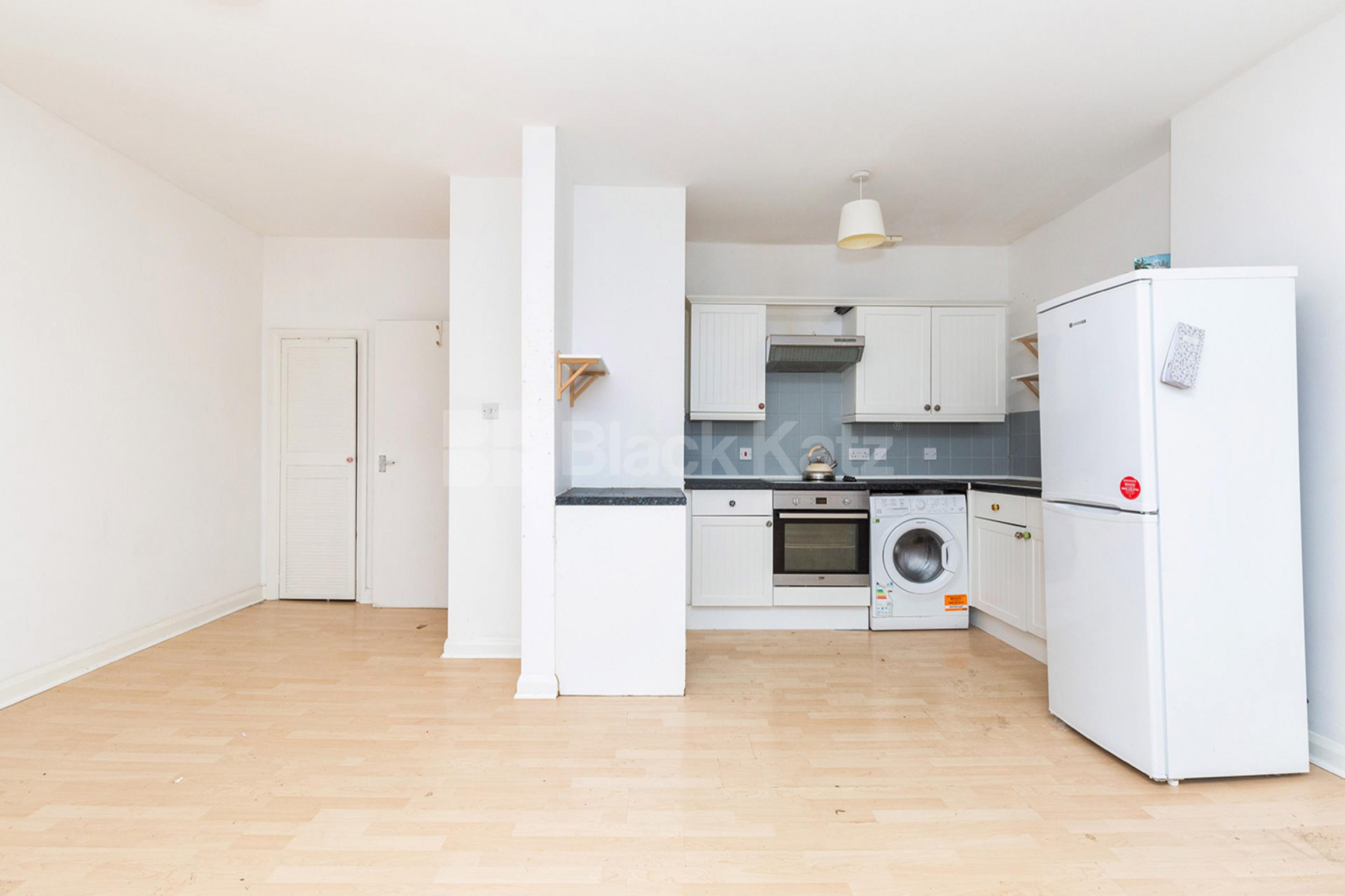 Large 1 bedroom in the heart of Hackney close to amenities and green spaces  Mare Street , Hackney / London fields  E8